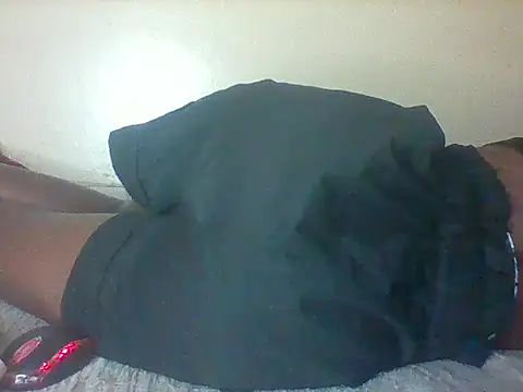 Snapshot of morongwacaroline chatting on January 2026 07:11:01 PM morongwacaroline online show from January 2026 07:11:01 PM