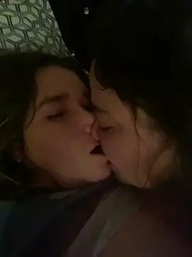 R-OMINALAPELIGROSA21 online show from December 2025 05:21:01 PM