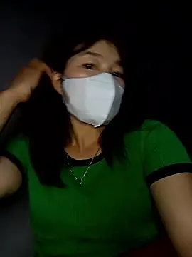 Snapshot of May-Ne chatting on January 2026 01:47:02 PM May-Ne online show from January 2026 01:47:02 PM