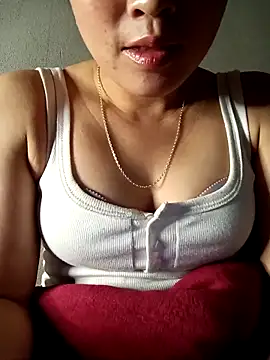 Snapshot of May-Ne chatting on March 2026 03:50:02 PM May-Ne online show from March 2026 03:50:02 PM