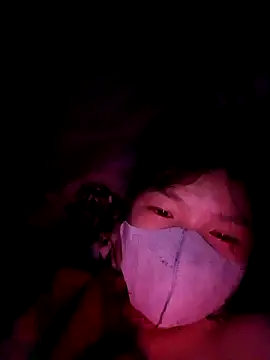 Snapshot of May-Ne chatting on April 2026 05:13:02 PM May-Ne online show from April 2026 05:13:02 PM