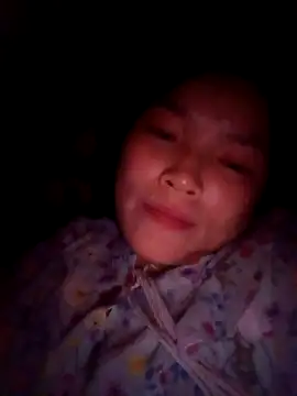 Snapshot of May-Ne chatting on April 2026 05:08:02 PM May-Ne online show from April 2026 05:08:02 PM