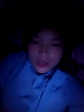 Snapshot of May-Ne chatting on April 2026 03:52:01 PM May-Ne online show from April 2026 03:52:01 PM