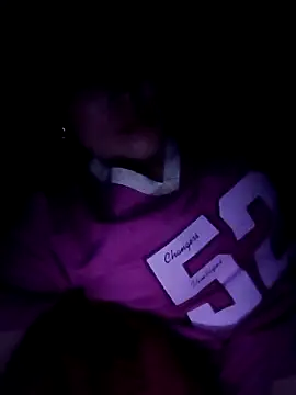 Snapshot of May-Ne chatting on April 2026 03:15:02 PM May-Ne online show from April 2026 03:15:02 PM