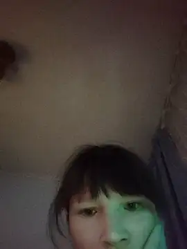 HilaryLover online show from December 2025 12:42:02 PM