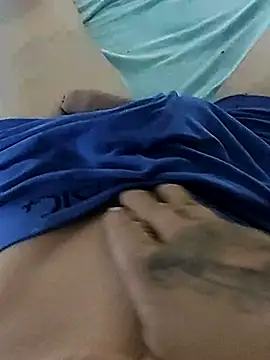 Snapshot of russobrabo chatting on December 2025 08:07:02 AM russobrabo online show from December 2025 08:07:02 AM