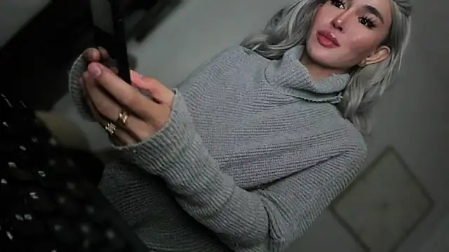 Snapshot of mxshemale_ladyboy chatting on March 2026 06:47:01 PM mxshemale ladyboy online show from March 2026 06:47:01 PM