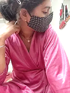 Snapshot of Cut_madhuri chatting on April 2026 07:03:02 AM Cut madhuri online show from April 2026 07:03:02 AM