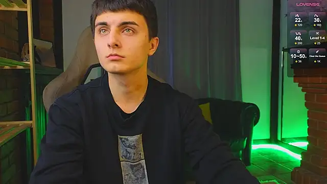 Snapshot of Marco_Flow chatting on December 2025 09:05:01 AM Marco Flow online show from December 2025 09:05:01 AM