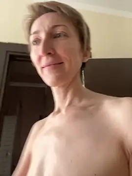 Snapshot of Sensual_Flower chatting on March 2026 09:32:02 AM Sensual Flower online show from March 2026 09:32:02 AM