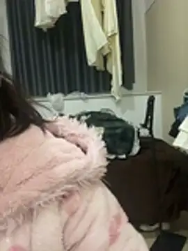 mengmeng776 online show from February 2026 10:43:01 PM