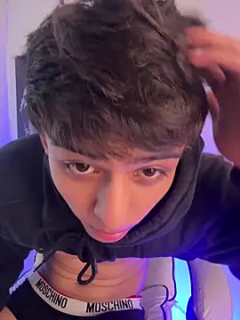 Snapshot of lian_fooxx chatting on March 2026 03:23:02 AM lian fooxx online show from March 2026 03:23:02 AM