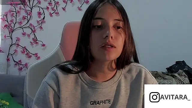Snapshot of vanesita_ chatting on July 2026 07:49:01 PM vanesita online show from July 2026 07:49:01 PM