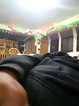 mikeeddy1517 online show from December 2025 04:17:01 AM