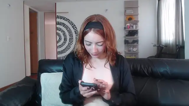 Snapshot of BeautyYoungblond chatting on March 2026 08:14:01 PM BeautyYoungblond online show from March 2026 08:14:01 PM