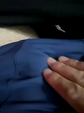 Snapshot of SnakyBolt chatting on December 2025 10:58:01 PM SnakyBolt online show from December 2025 10:58:01 PM