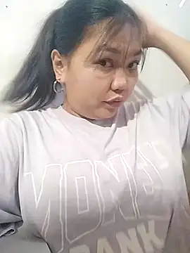 Snapshot of XxSexyPinay4uxX chatting on March 2026 01:53:02 AM XxSexyPinay4uxX online show from March 2026 01:53:02 AM