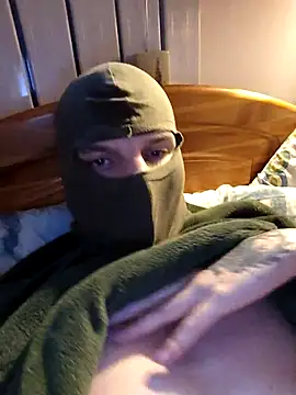 BottomB95xh online show from December 2025 02:22:01 PM