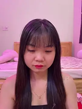 Snapshot of ___KARA___ chatting on February 2026 12:37:02 AM KARA online show from February 2026 12:37:02 AM