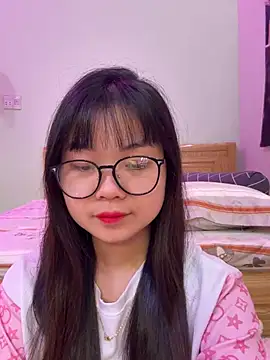    KARA    online show from March 2026 12:11:01 AM