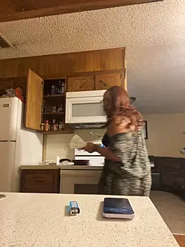 Snapshot of SweeTexasKyn chatting on January 2026 02:38:02 AM SweeTexasKyn online show from January 2026 02:38:02 AM