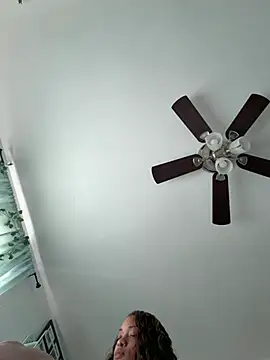 Snapshot of SweeTexasKyn chatting on March 2026 03:17:01 PM SweeTexasKyn online show from March 2026 03:17:01 PM