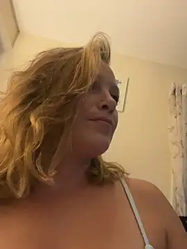 BellaBunny25 online show from August 2026 05:17:01 AM