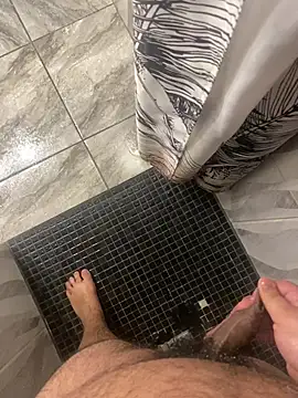 Snapshot of Miguel_667 chatting on February 2026 12:21:01 PM Miguel 667 online show from February 2026 12:21:01 PM