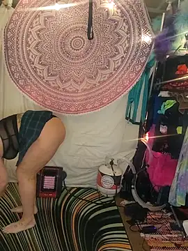 infinirose online show from April 2026 08:01:01 AM