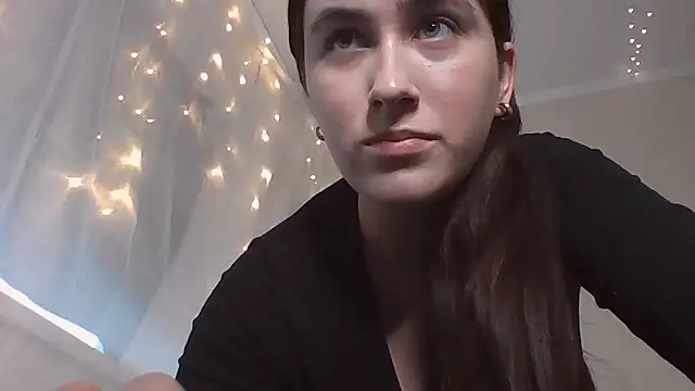 moonhigl online show from December 2025 12:21:02 PM