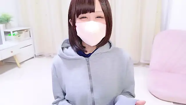 Snapshot of Nazuna_727 chatting on April 2026 10:37:01 AM Nazuna 727 online show from April 2026 10:37:01 AM