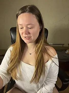 Snapshot of CaramelleSugarr chatting on April 2026 07:20:02 PM CaramelleSugarr online show from April 2026 07:20:02 PM