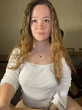 Snapshot of CaramelleSugarr chatting on April 2026 05:58:02 PM CaramelleSugarr online show from April 2026 05:58:02 PM