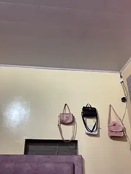 Candy LS online show from January 2026 09:13:01 PM