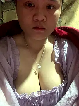 Snapshot of Thanhhuyen001 chatting on December 2025 02:28:02 AM Thanhhuyen001 online show from December 2025 02:28:02 AM