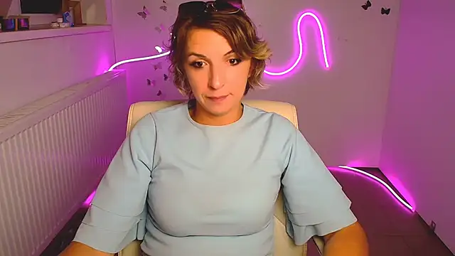 Snapshot of Lana_Foxyy chatting on July 2026 12:03:02 PM Lana Foxyy online show from July 2026 12:03:02 PM
