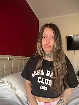 saphirafox online show from March 2026 01:49:02 PM