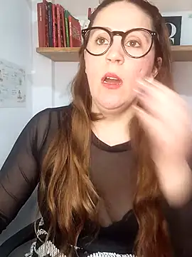 Snapshot of SofiEsteves chatting on June 2026 12:58:01 PM SofiEsteves online show from June 2026 12:58:01 PM