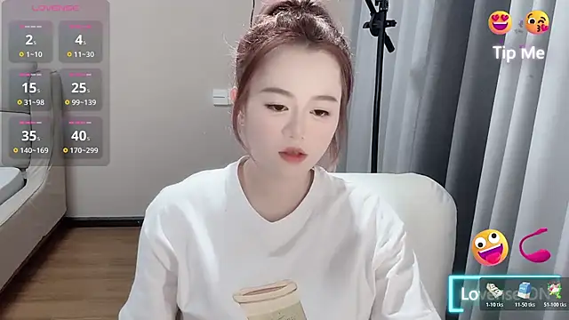 Amireux-8 online show from March 2026 01:01:01 PM