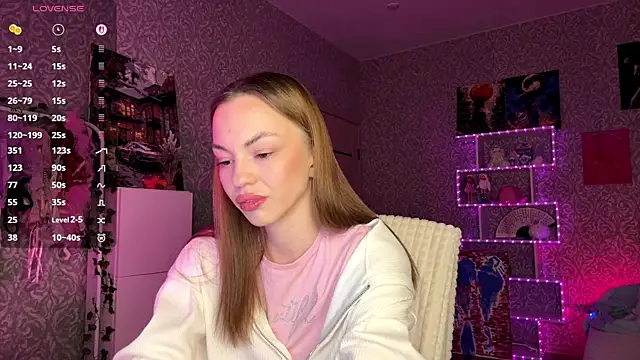 Snapshot of GenevaWhinery chatting on December 2025 12:22:01 PM GenevaWhinery online show from December 2025 12:22:01 PM