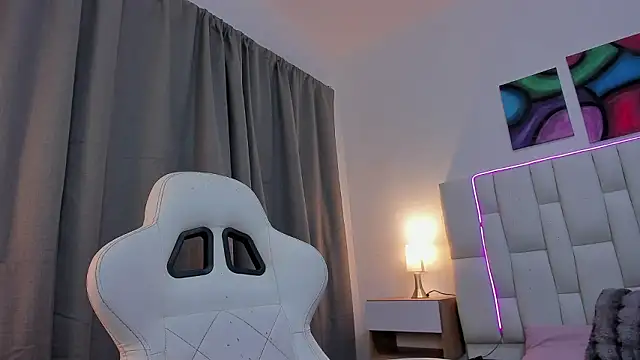 Snapshot of AndyKings_1 chatting on March 2026 03:32:02 AM AndyKings 1 online show from March 2026 03:32:02 AM