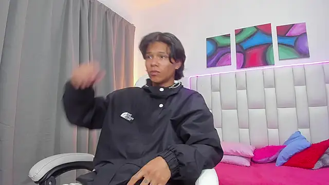 Snapshot of AndyKings_1 chatting on March 2026 03:01:02 AM AndyKings 1 online show from March 2026 03:01:02 AM