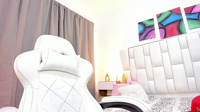 Snapshot of AndyKings_1 chatting on April 2026 04:04:02 AM AndyKings 1 online show from April 2026 04:04:02 AM