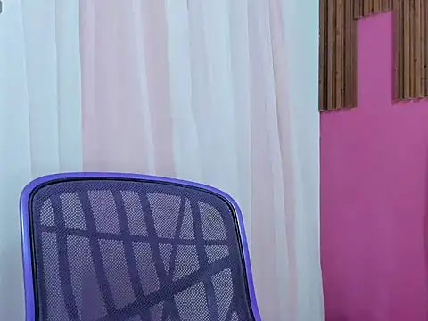 Snapshot of Bianca_slut1 chatting on December 2025 09:34:02 PM Bianca slut1 online show from December 2025 09:34:02 PM