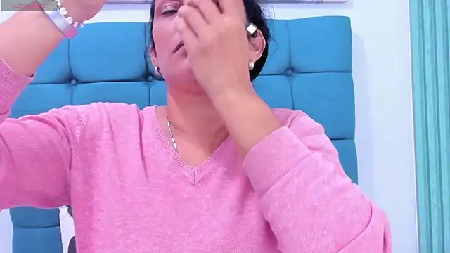 Snapshot of Bianca_slut1 chatting on February 2026 12:27:01 PM Bianca slut1 online show from February 2026 12:27:01 PM