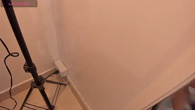 clarise hall3 online show from April 2026 08:20:02 PM