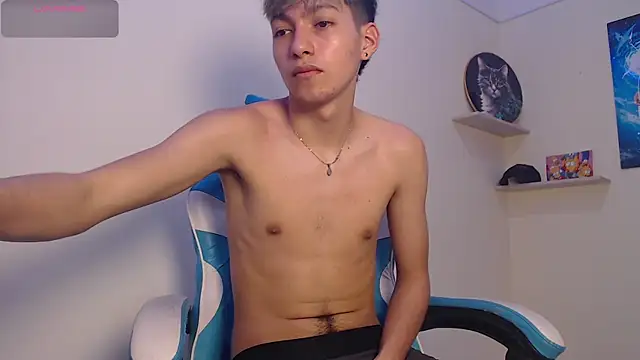 Snapshot of harry_jonshon69 chatting on April 2026 02:00:02 PM harry jonshon69 online show from April 2026 02:00:02 PM