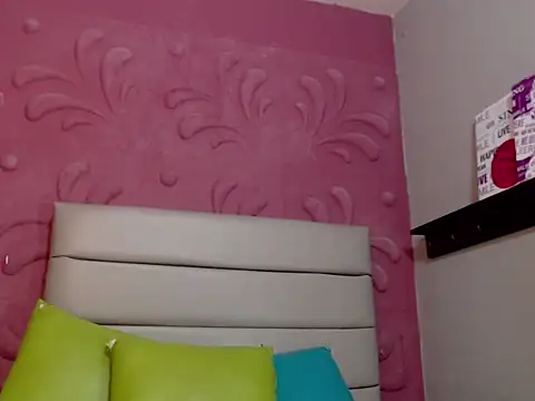 Snapshot of camy_cherry chatting on December 2025 01:44:01 AM camy cherry online show from December 2025 01:44:01 AM