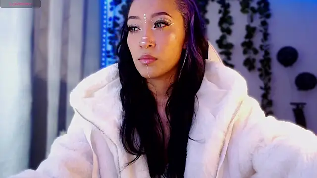 Snapshot of viicky_r chatting on December 2025 09:22:02 PM viicky r online show from December 2025 09:22:02 PM