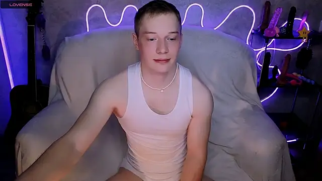 Snapshot of playoliver chatting on March 2026 02:11:01 AM playoliver online show from March 2026 02:11:01 AM